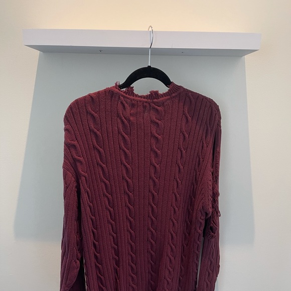 Distressed Sweater - Picture 4 of 4